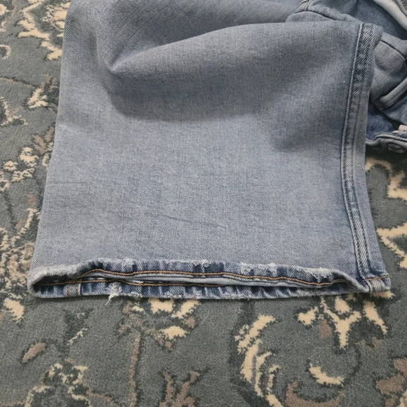 Good American Denim Wide Leg Jeans - Picture 5 of 9